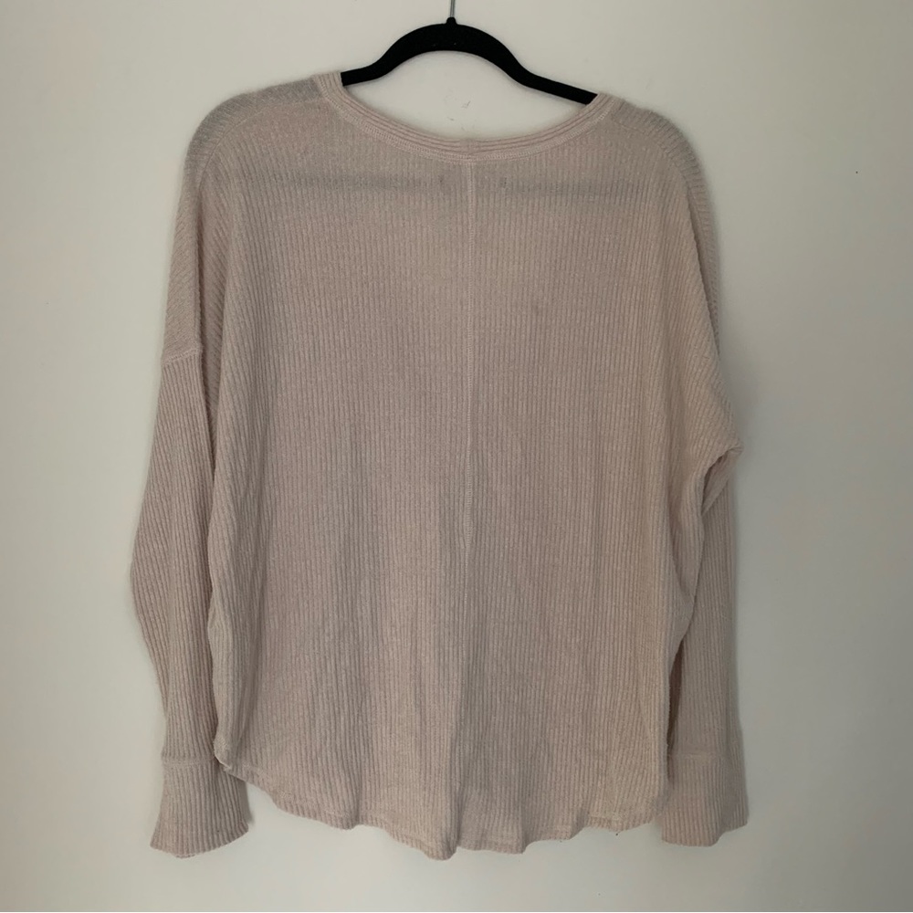 Abercrombie and Fitch cream cozy ribbed button down top M - Picture 4 of 5
